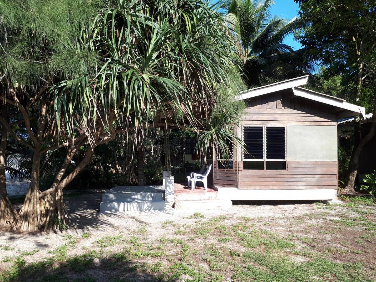 Phayam Friends Hotel Koh Phayam Exterior photo